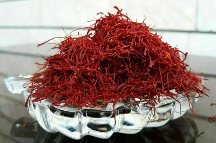 قیمت خرید زعفران سرگل ممتاز + طرز تهیه